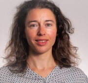 Menja Holtz